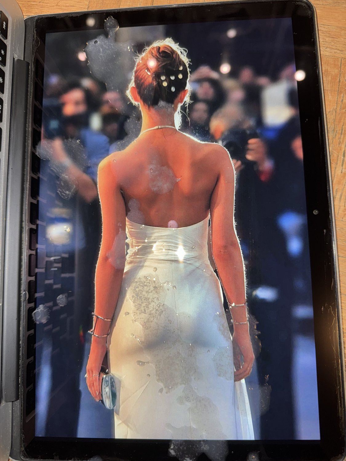 sqxMjic9 Emma Watson Cum Tribute 019 02.jpg